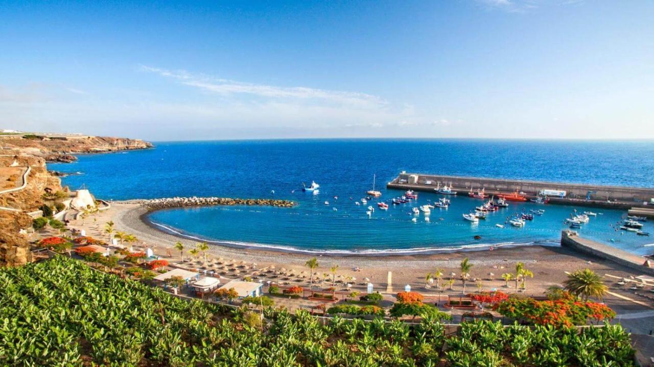 Beautiful Renovated Apartment With Air Conditioning Just Steps From The Sea In Playa San Juan Esterno foto