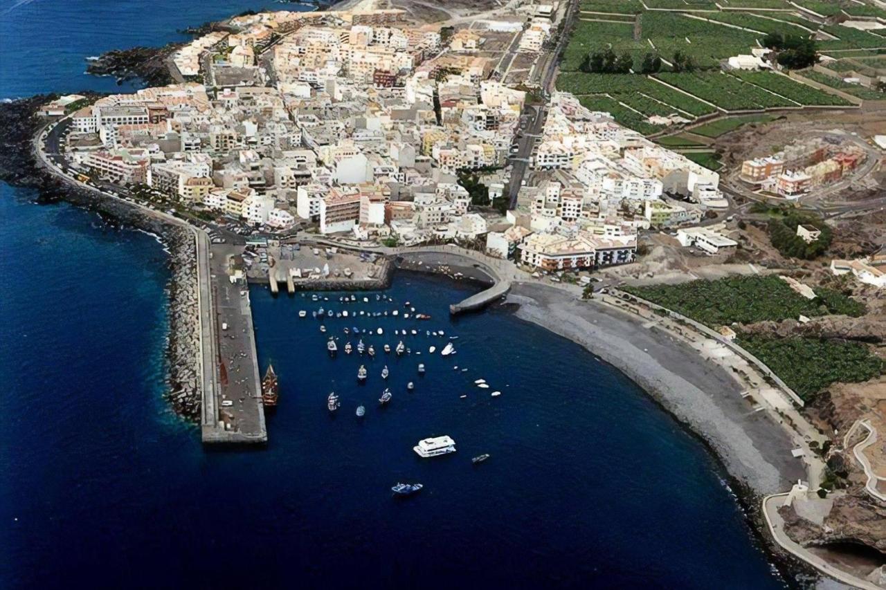 Beautiful Renovated Apartment With Air Conditioning Just Steps From The Sea In Playa San Juan Esterno foto